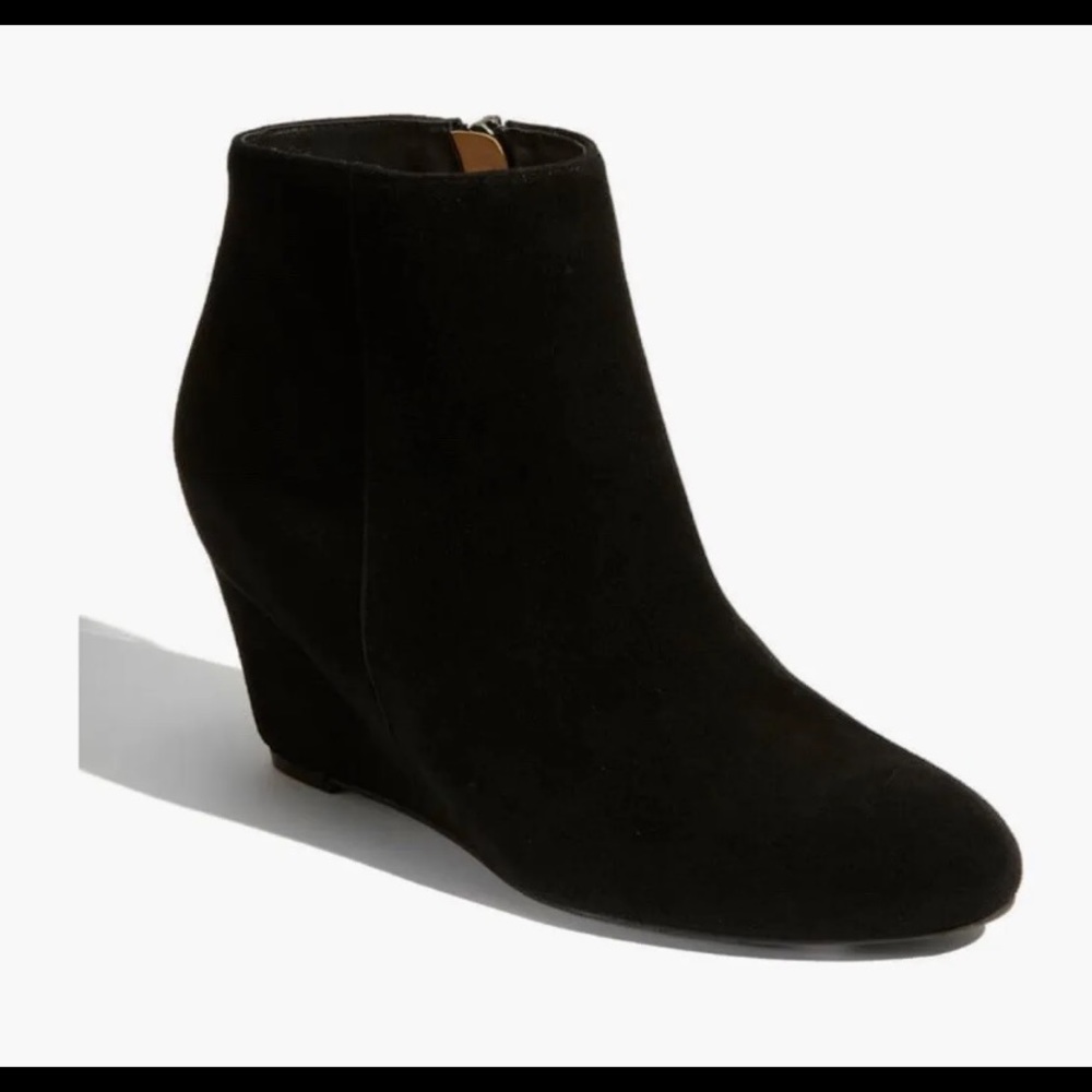 Via Spiga✨Harrison Suede Covered Wedge Ankle Booties